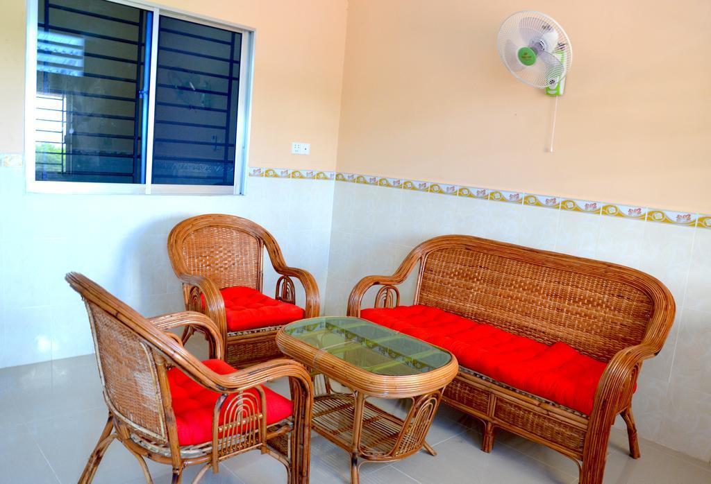 Nomads Guesthouse 캄폿 외부 사진