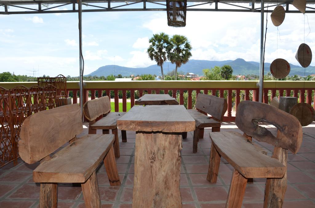 Nomads Guesthouse 캄폿 외부 사진